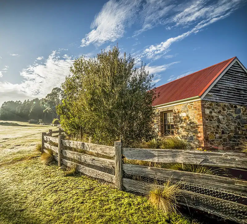 Chintock studio stone cottage for your next romantic getaway!
