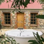 Chintock studio cottage is a self-contained stone cottage at Tin Dragon Cottages in North East Tasmania