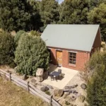 Fon Hock studio cottage is a self-contained stone cottage at Tin Dragon Cottages in North East Tasmania